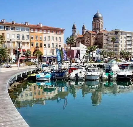 Cosy - Proche Gare Et Centre-ville Saint-Raphael (Var)