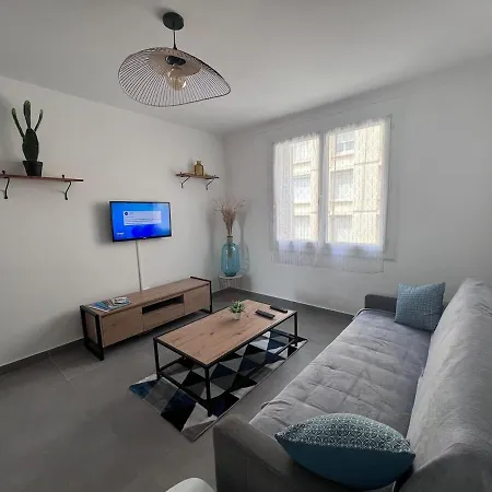 Апартаменти Cosy - Proche Gare Et Centre-ville Сен-Рафаель