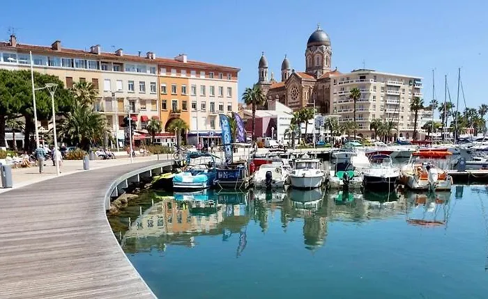 Cosy - Proche Gare Et Centre-ville Saint-Raphaël